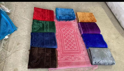 Raschel Embossed Prayer Mat With Tassel Prayer Mat Solid Color